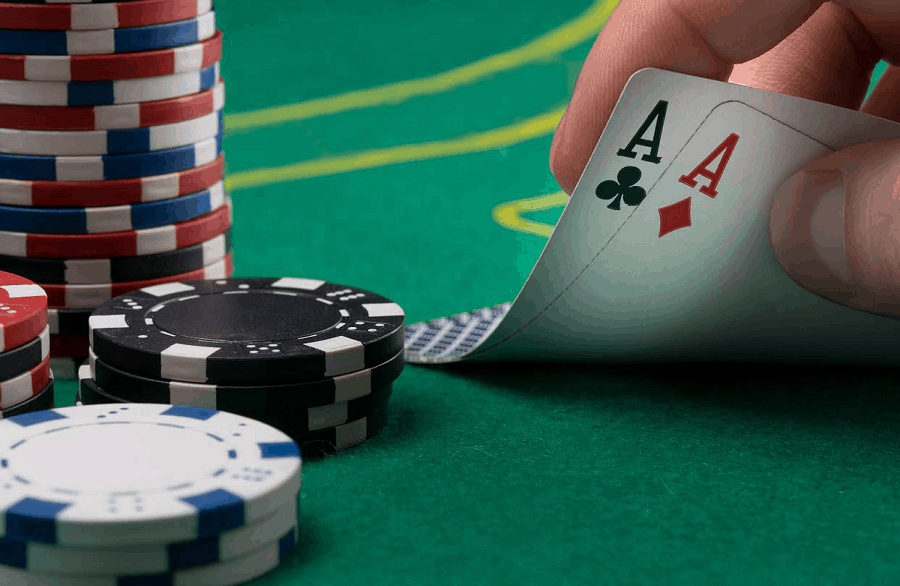 Trở thành cao thủ Poker chỉ với 3 cách chơi tiêu chuẩn