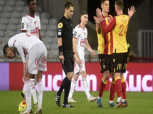 Soi kèo nhà cái Brest vs Lens, 18/04/2021 - Giải VĐQG Pháp