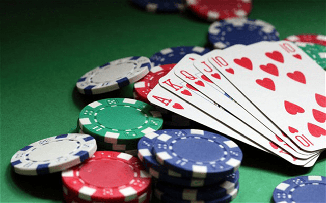 Kỹ năng giúp bạn đến con đường chuyên nghiệp khi chơi Poker