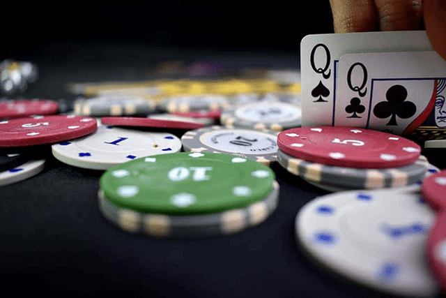 Những định lý bạn nên biết trước khi thử chơi Poker lần đầu