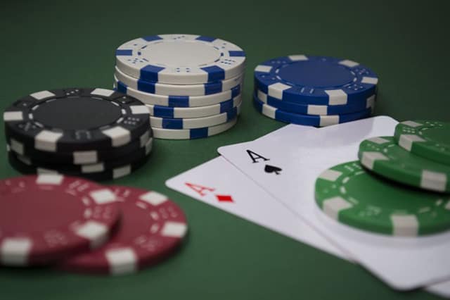 Cách để bạn chơi Poker giỏi hơn để chiến thắng được mọi đối thủ