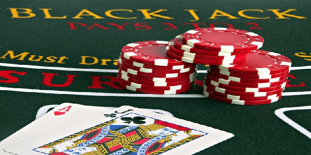 Khi chơi Blackjack nên làm như thế nào để tăng tỷ lệ thắng?