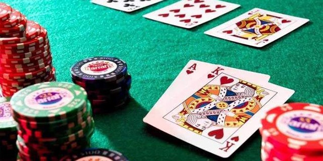 Khi chơi Poker sẽ đòi hỏi kỹ năng nào để chiến thắng được mọi đối thủ