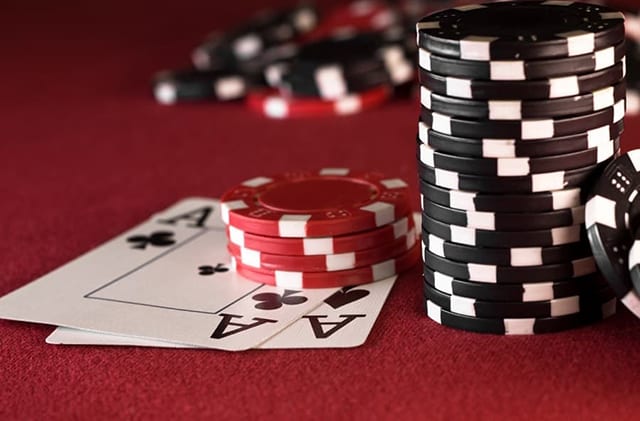 Cách giảm nguy cơ thua cược trong Blackjack để cải thiện số tiền thắng được